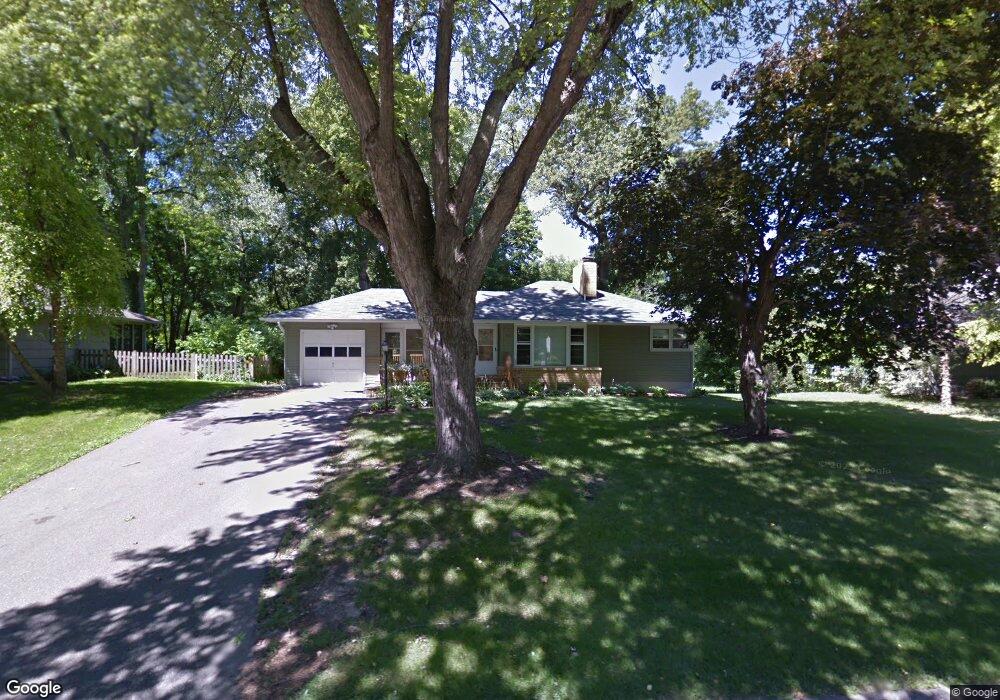 235 Glenbrook Rd N, Wayzata, MN 55391 - photo 1