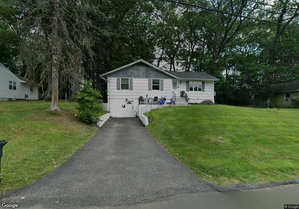 9 Roberts Rd, Monsey, NY 10952 - photo 1