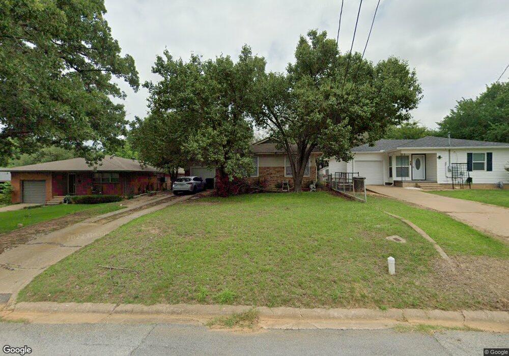 1519 W Texas St, Denison, TX 75020 - photo 1
