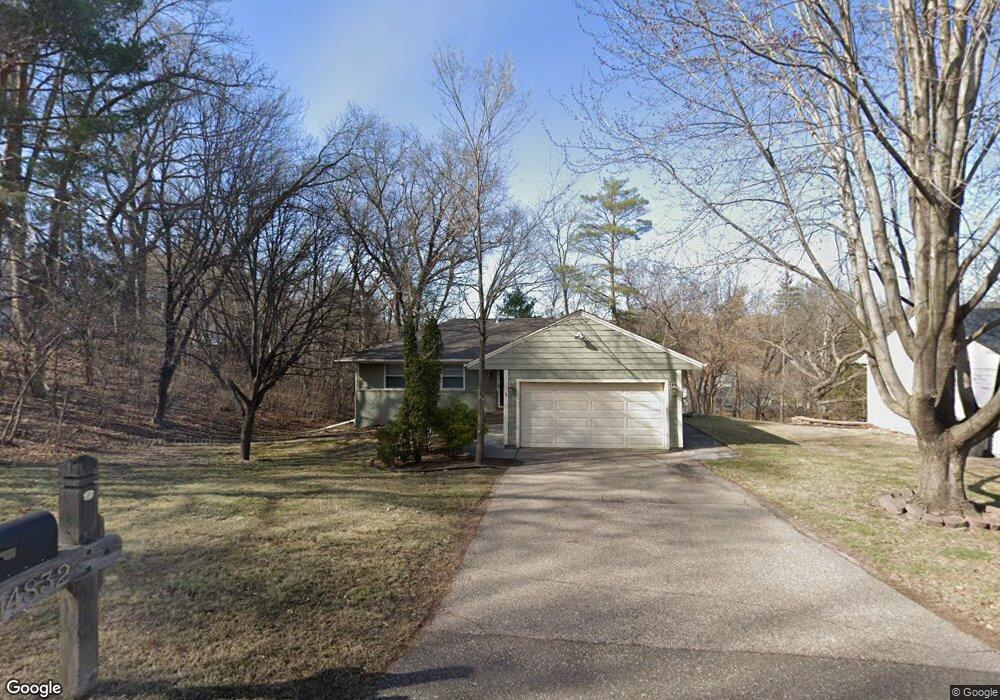 14832 Crestview Ln, Minnetonka, MN 55345 - photo 1