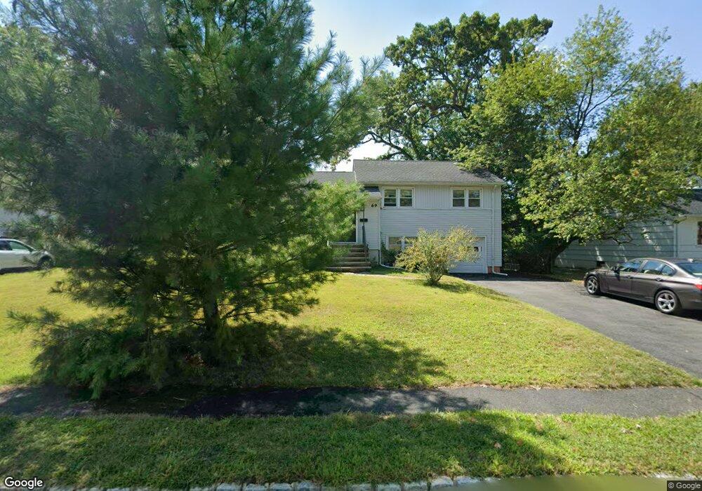 69 W Cedar St, Livingston, NJ 07039 - photo 1