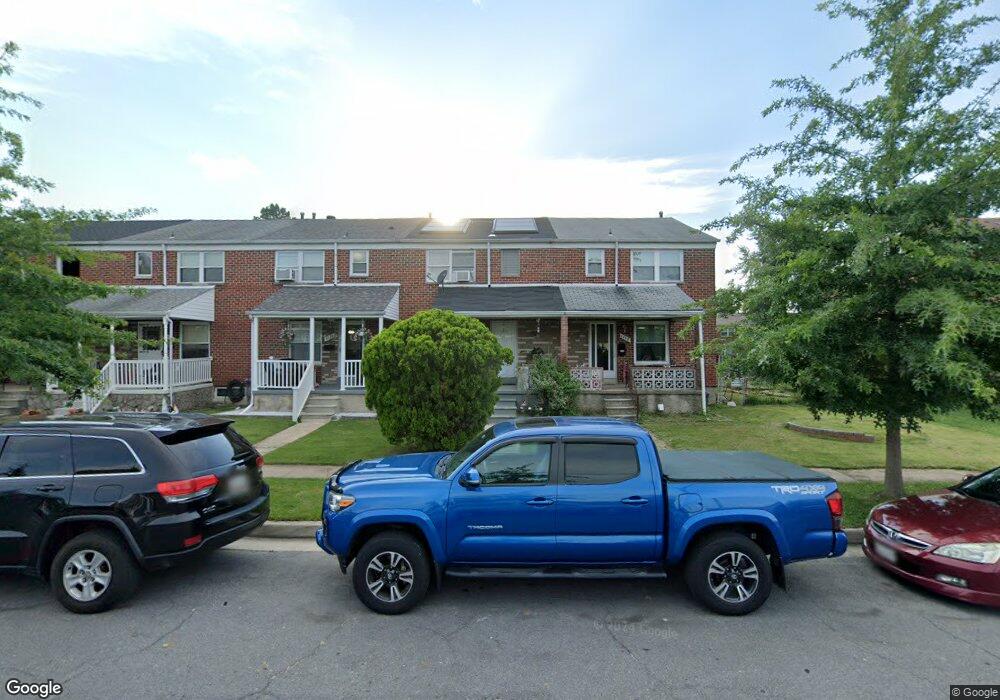 1016 Foxridge Ln, Essex, MD 21221 - photo 1