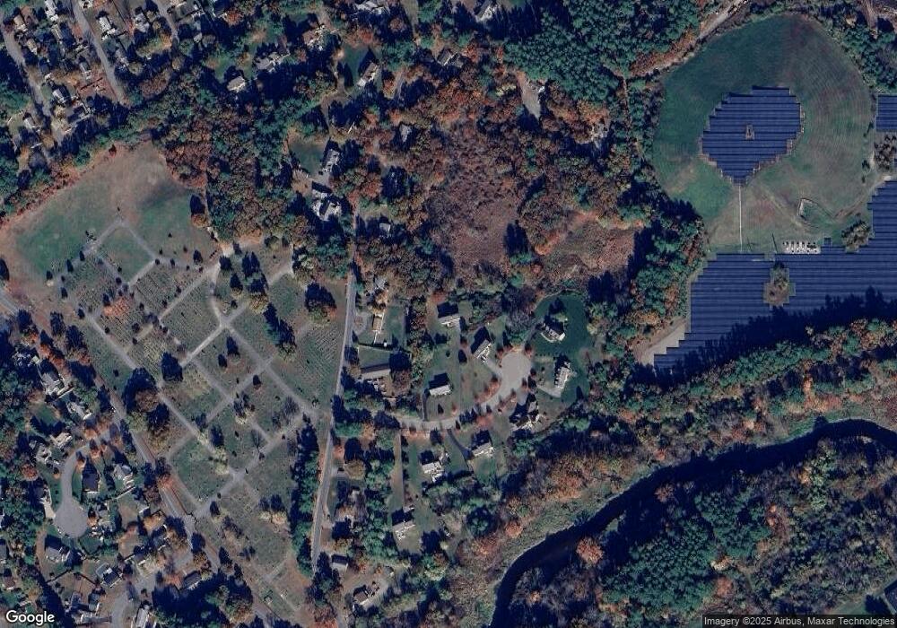 4 Elaine Cir, Hudson, MA 01749 - photo 1