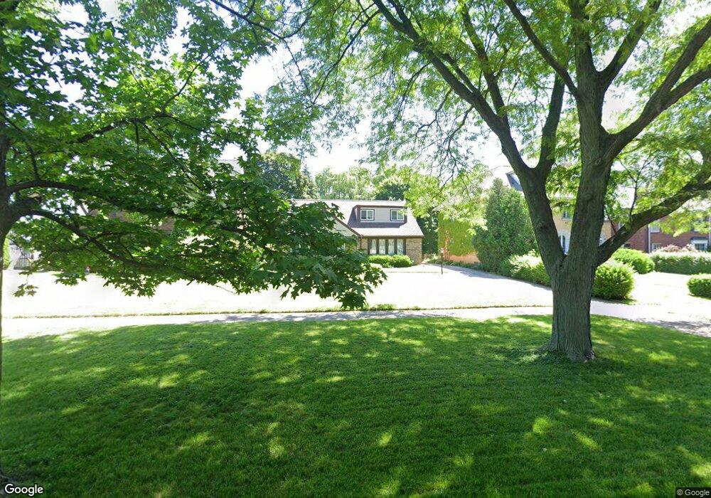 1420 Three Mile Dr unit Bldg-Unit, Grosse Pointe Park, MI 48230 - photo 1