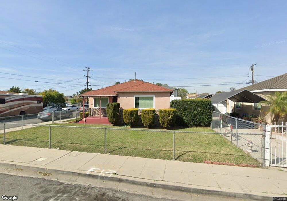 641 W Cherry St, Compton, CA 90222 - photo 1