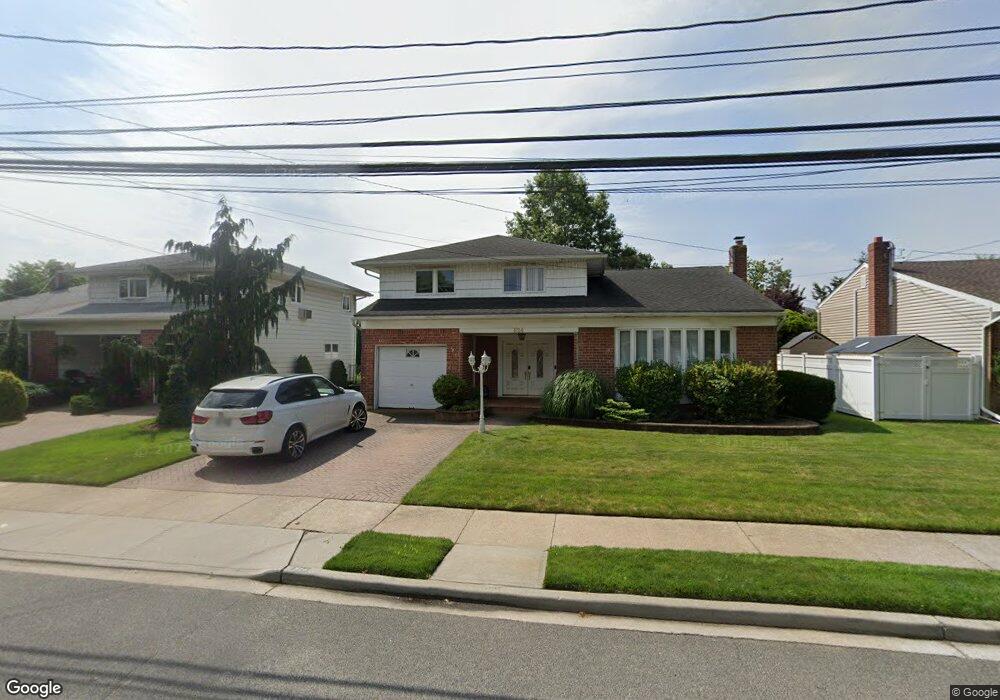824 Hayes St, Baldwin, NY 11510 - photo 1