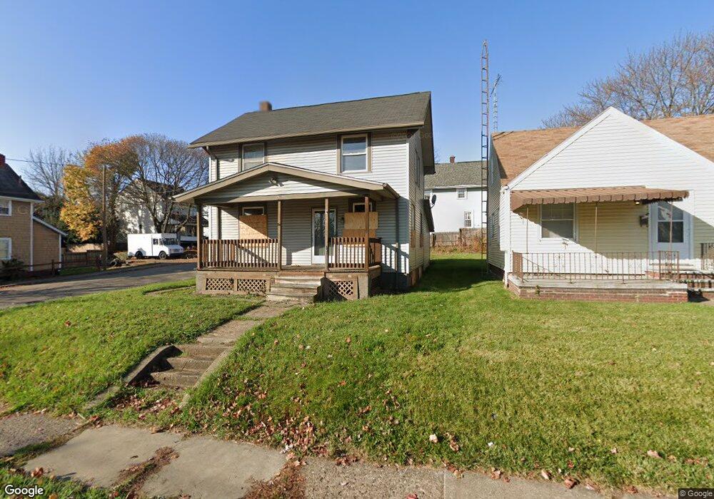 1125 Clarendon Ave SW, Canton, OH 44710 - photo 1