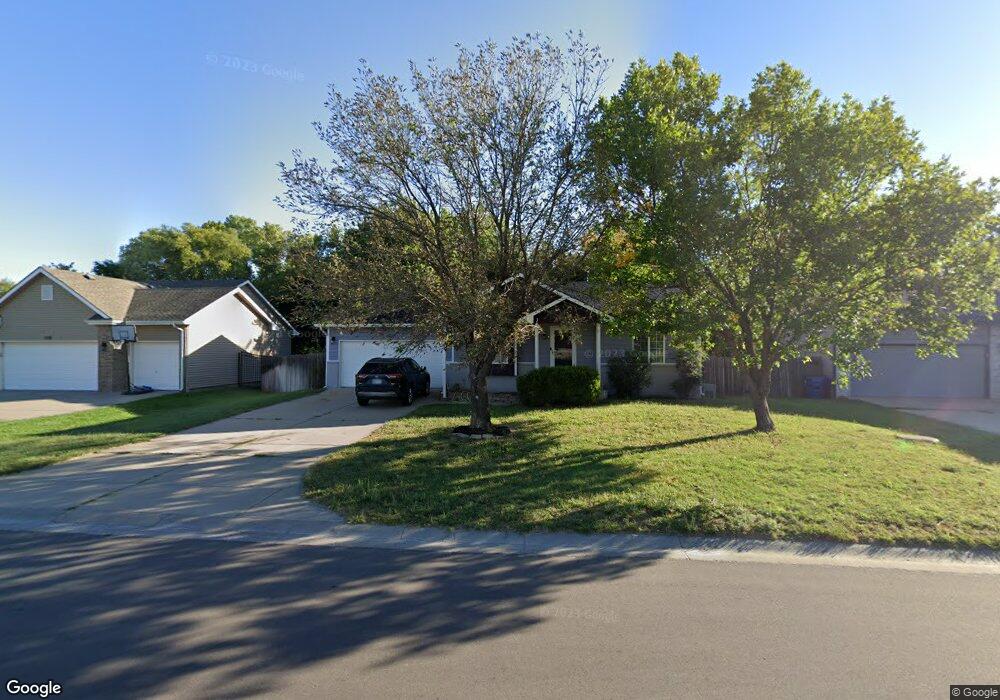 800 Plantation St, Maize, KS 67101 - photo 1