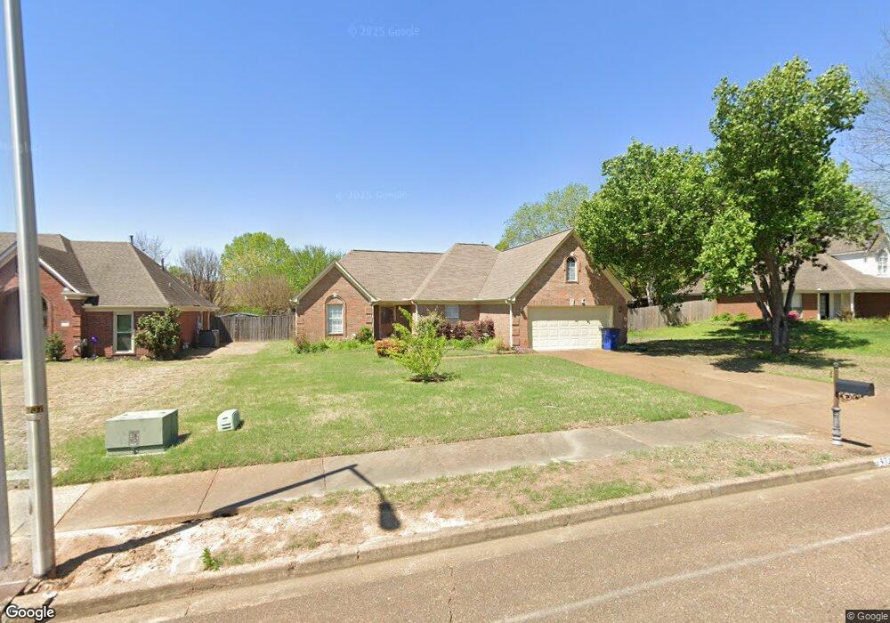 5745 Michaelson Dr, Olive Branch, MS 38654 - photo 1