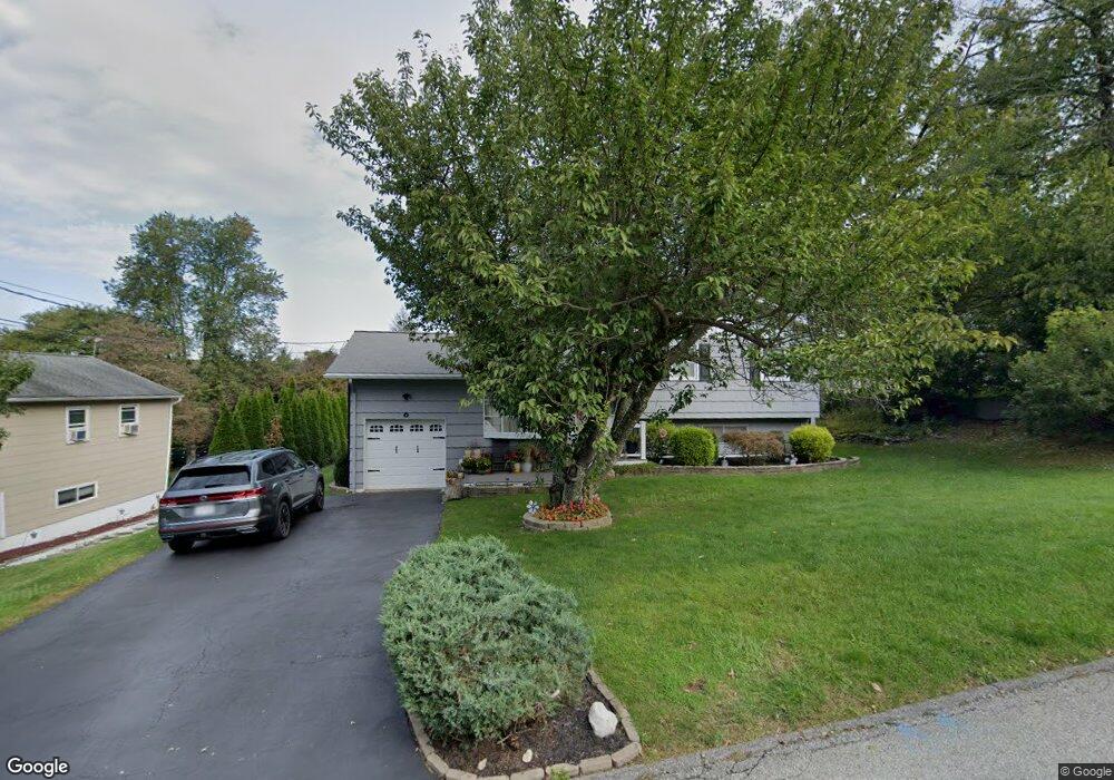 4 Hood Place, Cortlandt Manor, NY 10567 - photo 1