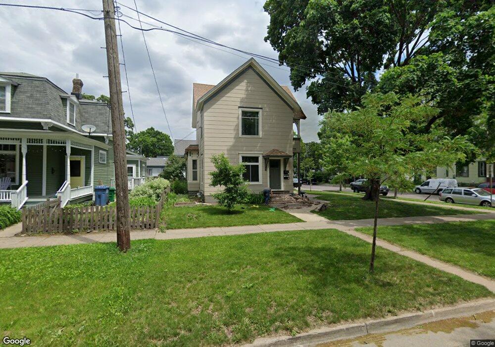 327 5th St SE unit Upper, Minneapolis, MN 55414 - photo 1