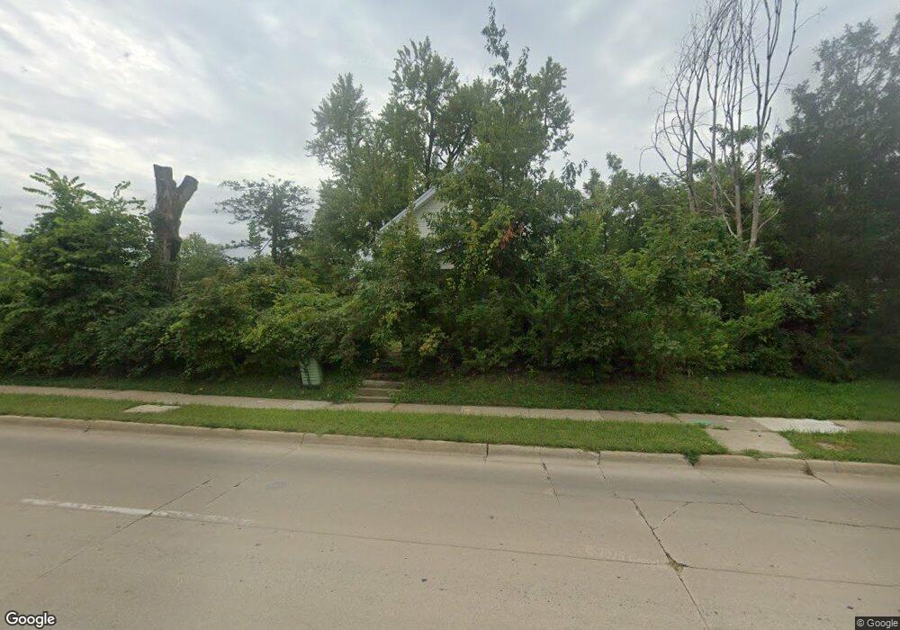 2011 Mount Vernon Rd SE, Cedar Rapids, IA 52403 - photo 1