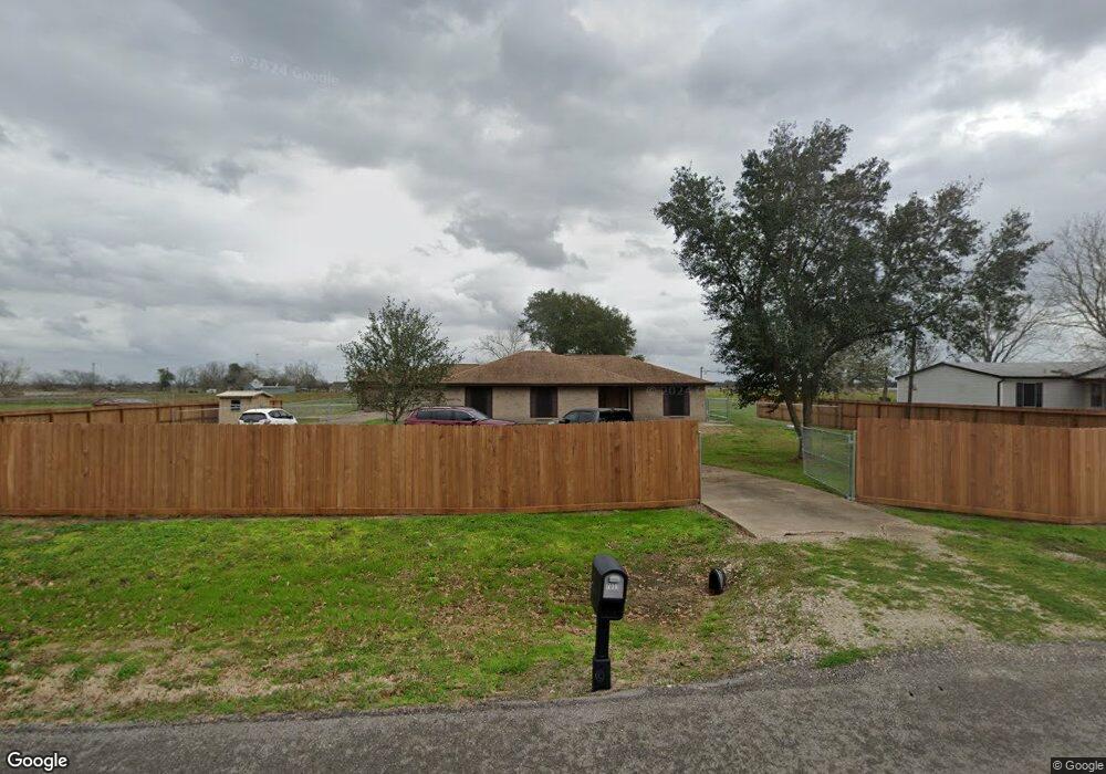 7031 Meadowgreen Ln, Needville, TX 77461 - photo 1