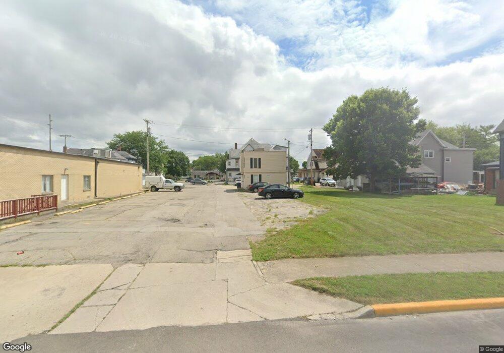 415 1/2 W Main St, Muncie, IN 47305 - photo 1