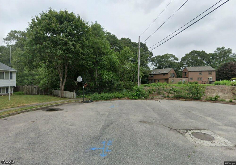 5 Lillian Ct, Warwick, RI 02886 - photo 1