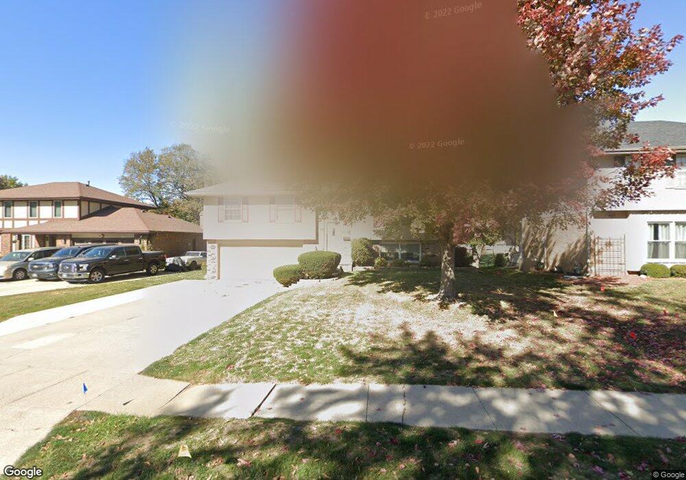 1432 N 7th Ave E, Newton, IA 50208 - photo 1