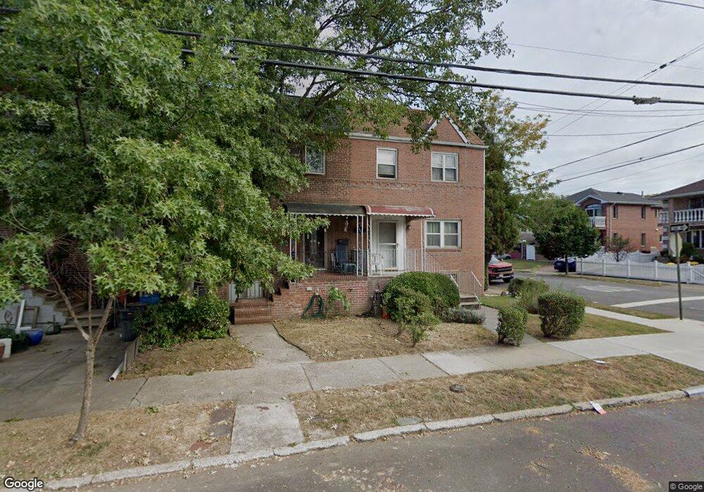 16449 75th Ave, Fresh Meadows, NY 11366 - photo 1