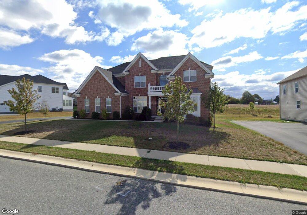 611 Highpointe Dr, New Castle, DE 19720 - photo 1