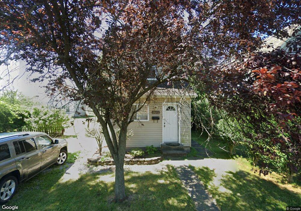 916 10th St NE, Canton, OH 44704 - photo 1