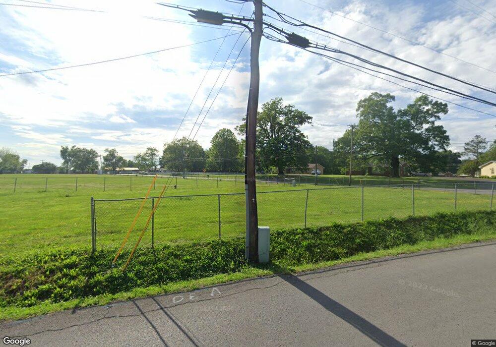 401 Barksdale Ln unit 403, Shelbyville, TN 37160 - photo 1