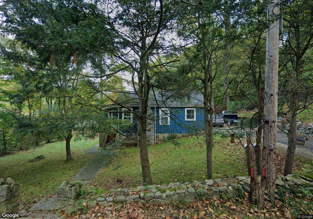 10 Marilyn Rd, Cortlandt Manor, NY 10567 - photo 1