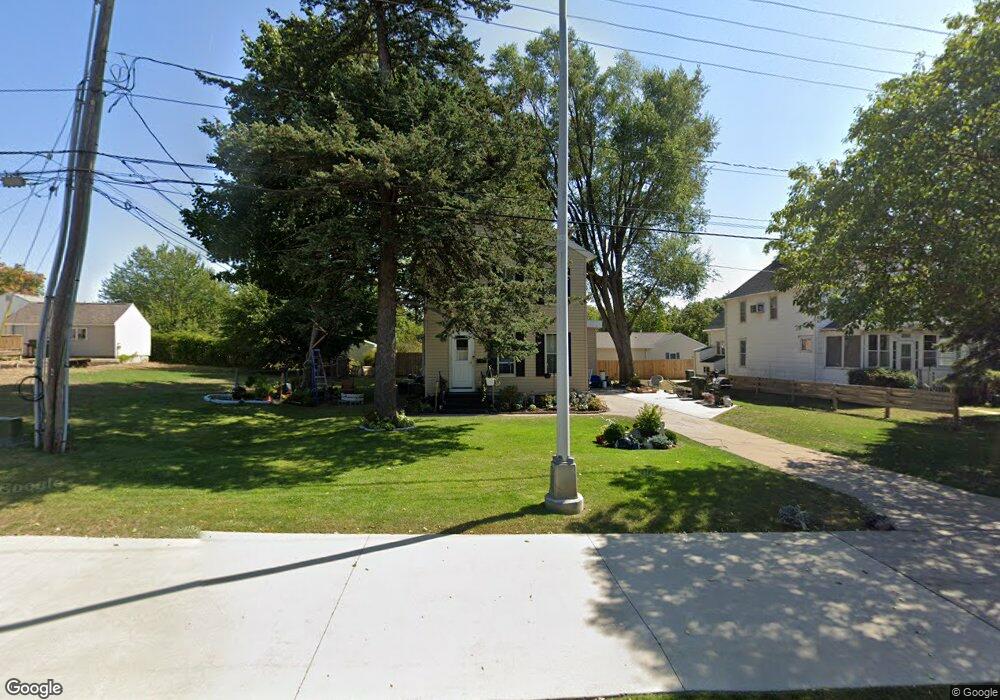 214 Hudson Rd, Cedar Falls, IA 50613 - photo 1