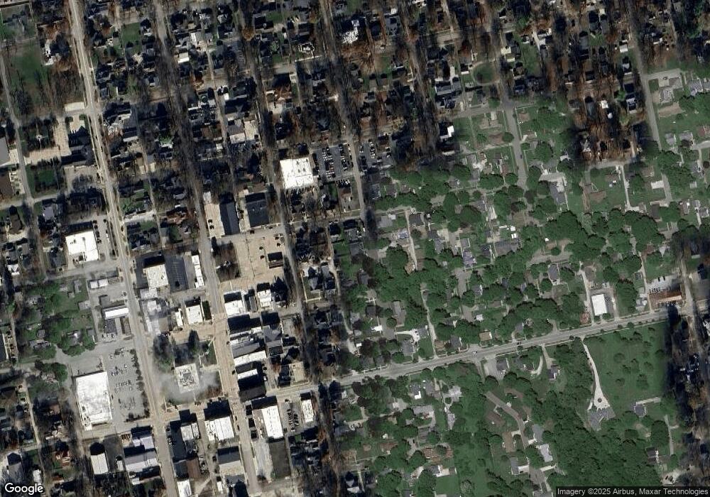 417 6th St, Covington, IN 47932 - photo 1