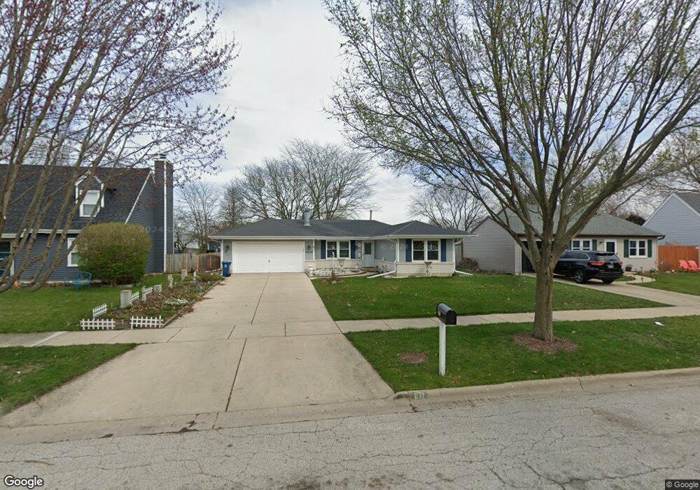 871 Shady Ln, Aurora, IL 60506 - photo 1