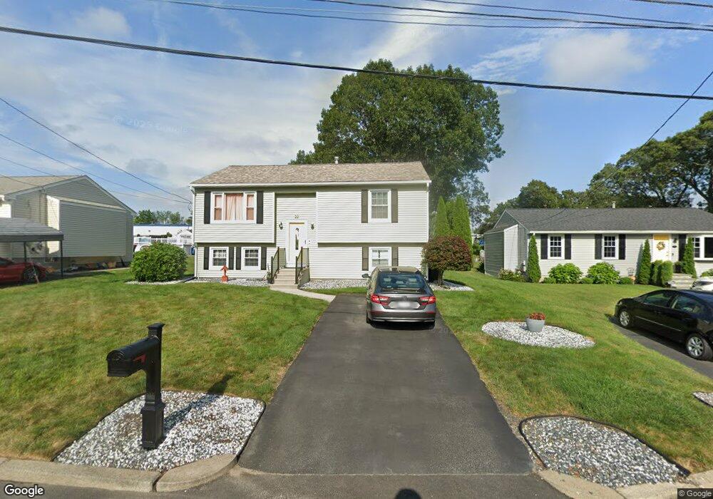 22 Samuel Ct, Cranston, RI 02920 - photo 1