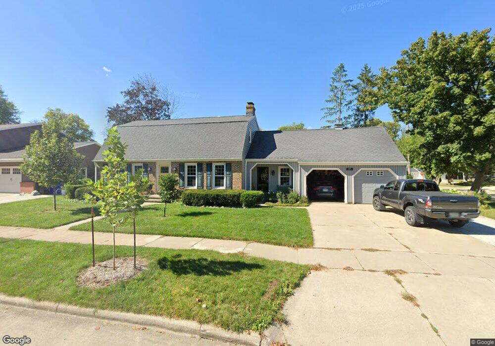 1925 N Edgewood Ave, Appleton, WI 54914 - photo 1