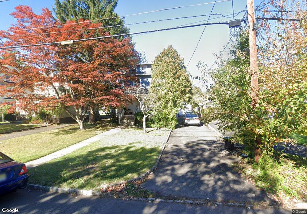 249 N Jackson Ave, North Plainfield, NJ 07060 - photo 1