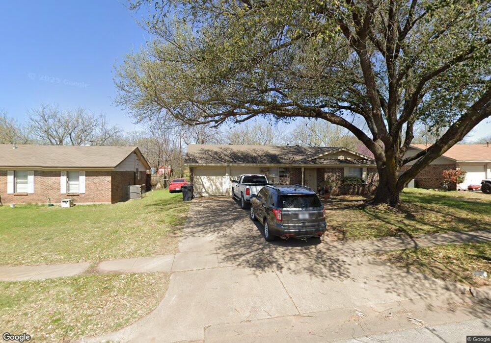 1404 Laurel Ln, Cleburne, TX 76033 - photo 1