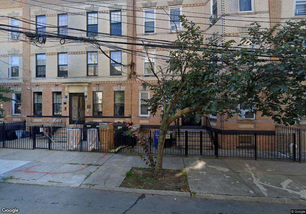 30-95 44 Th St unit BLDG, New York City, NY 11103 - photo 1