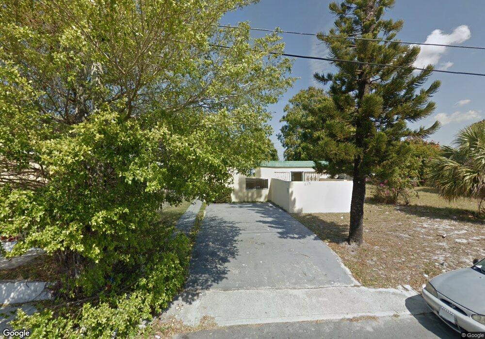 817 19th St, West Palm Beach, FL 33407 - photo 1