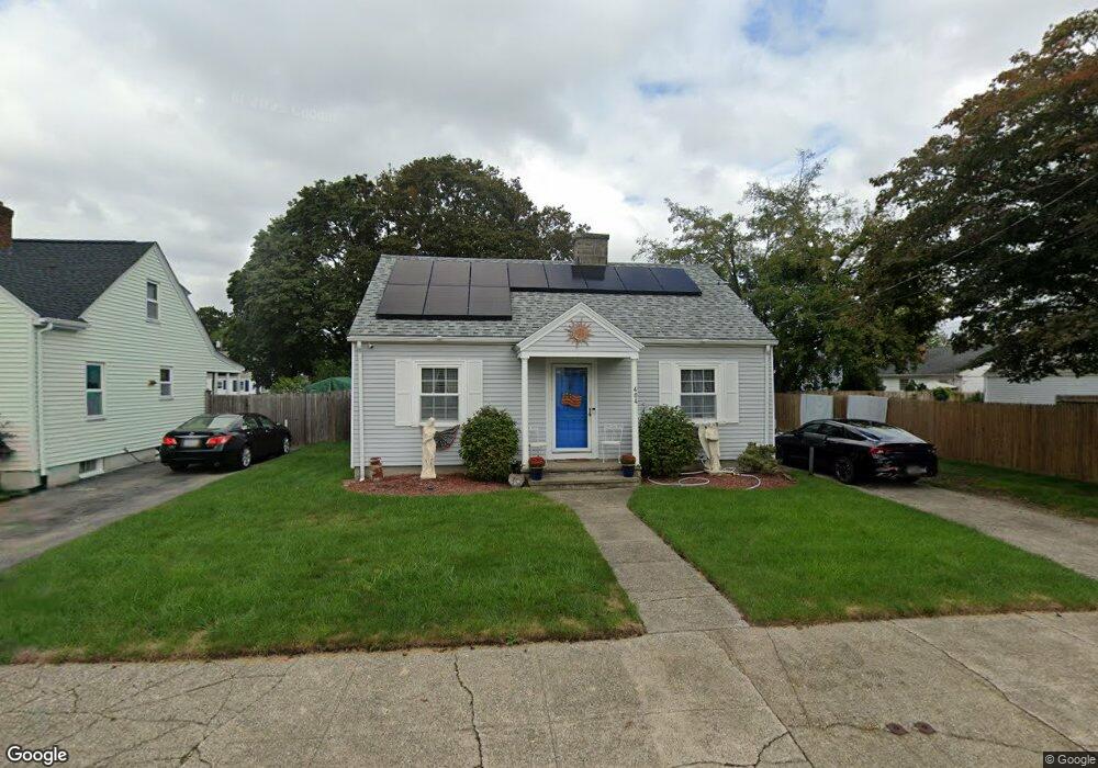 464 Carter Ave, Pawtucket, RI 02861 - photo 1