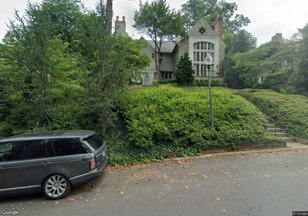 4915 Glenbrook Rd NW, Washington, DC 20016 - photo 1