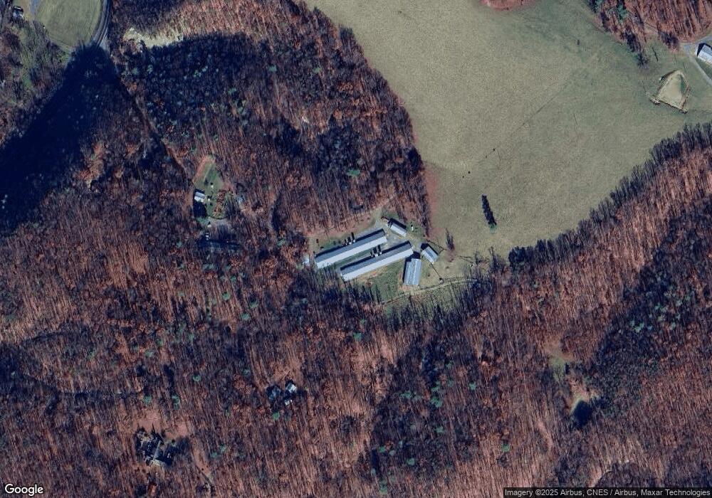 280 Crossover Ln, Moorefield, WV 26836 - photo 1