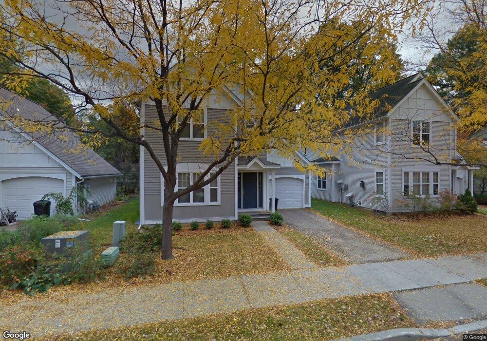 16 High Grove Ct unit 4, Burlington, VT 05401 - photo 1