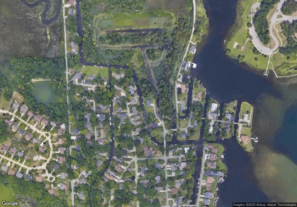 4715 Clinton Dr, West Bloomfield, MI 48324 - photo 1