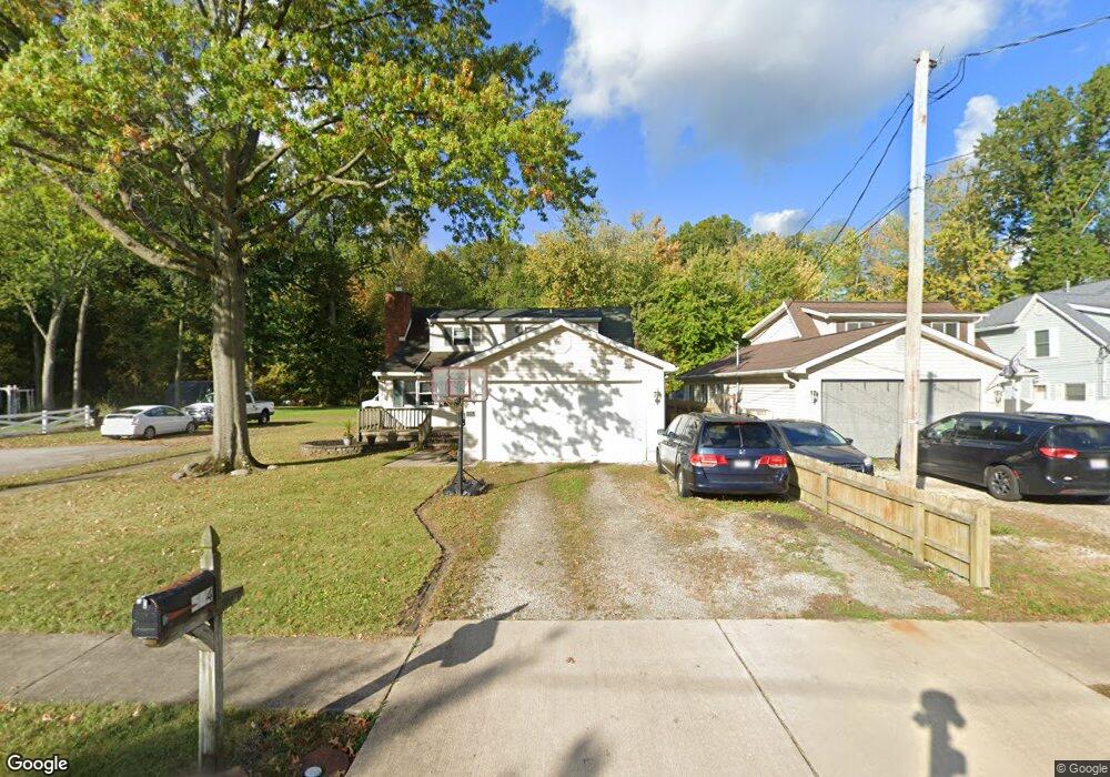 554 Cove Beach Ave, Sheffield Lake, OH 44054 - photo 1