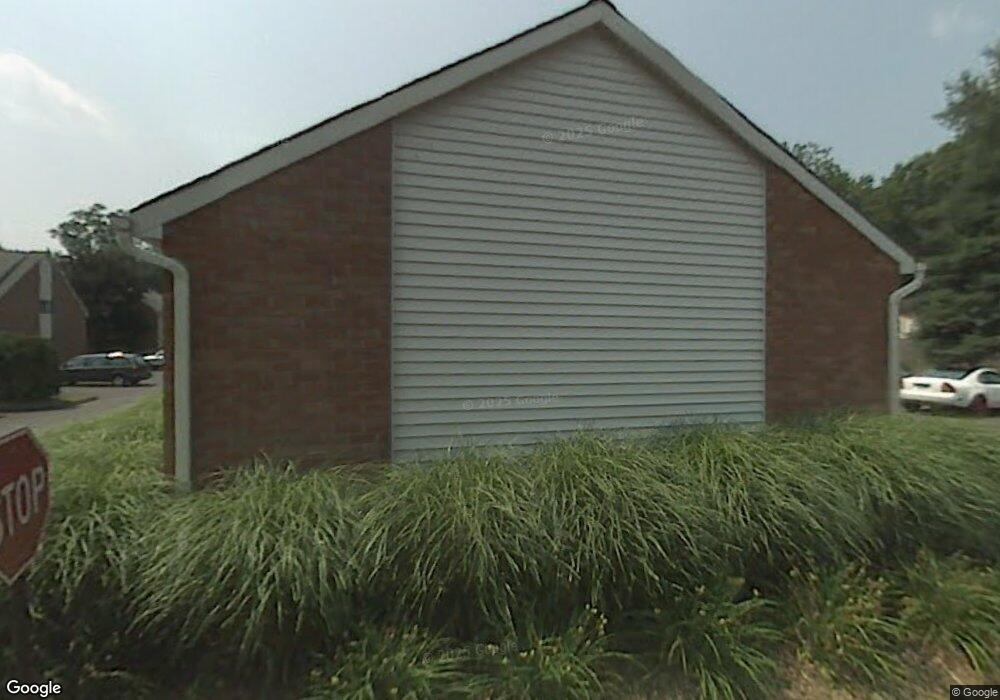 31 Danforth Ln, West Hartford, CT 06110 - photo 1