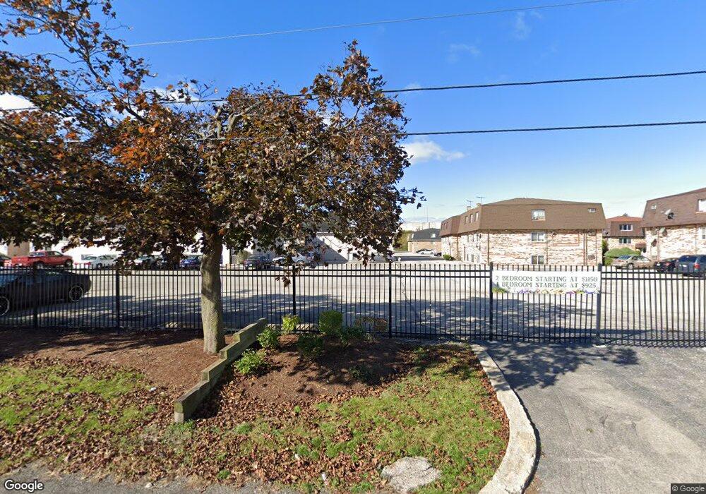 10014 Holly Ln unit 100141W, Des Plaines, IL 60016 - photo 1