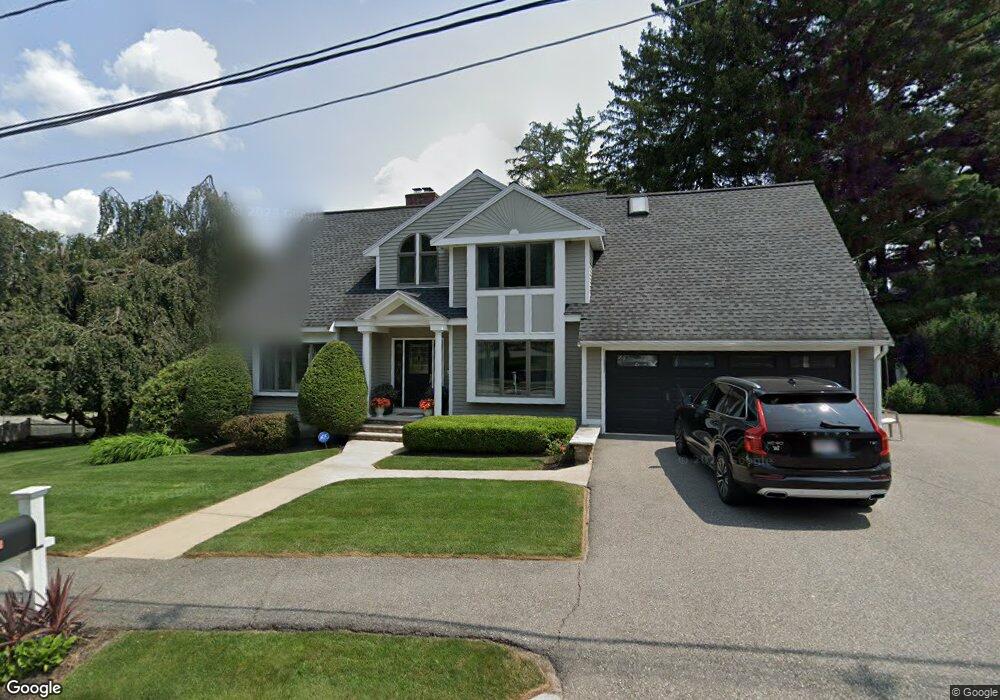 2 Winship Dr, Wakefield, MA 01880 - photo 1