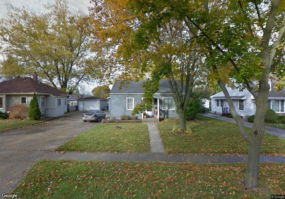 W165N8427 Lavergne Ave, Menomonee Falls, WI 53051 - photo 1