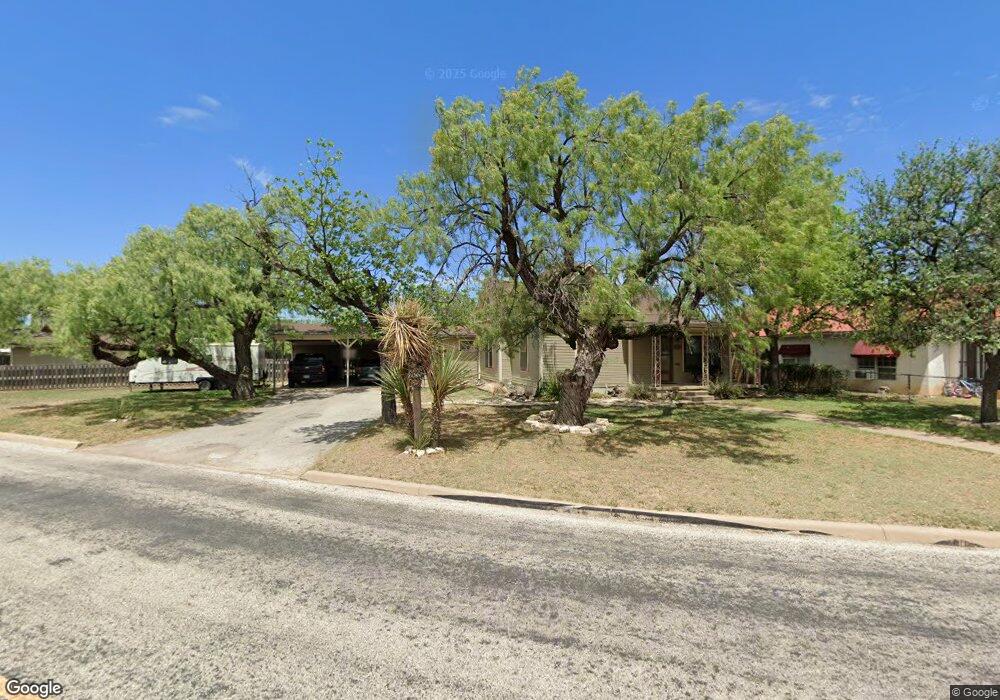 925 Baker St, San Angelo, TX 76903 - photo 1