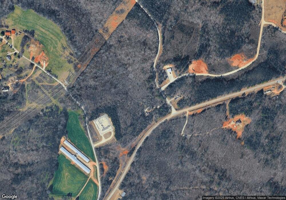 28 Red Bluff Rd, Toccoa, GA 30577 - photo 1