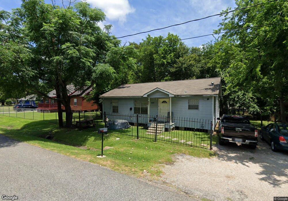 5217 Baton Rouge St, Houston, TX 77028 - photo 1