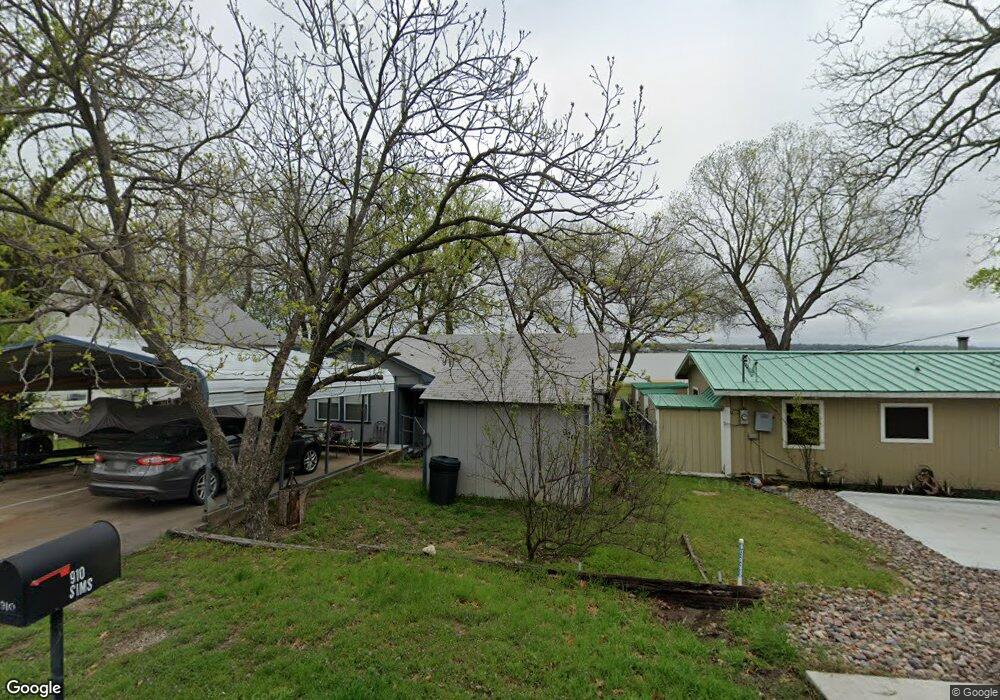 910 W Lake Dr, Weatherford, TX 76087 - photo 1