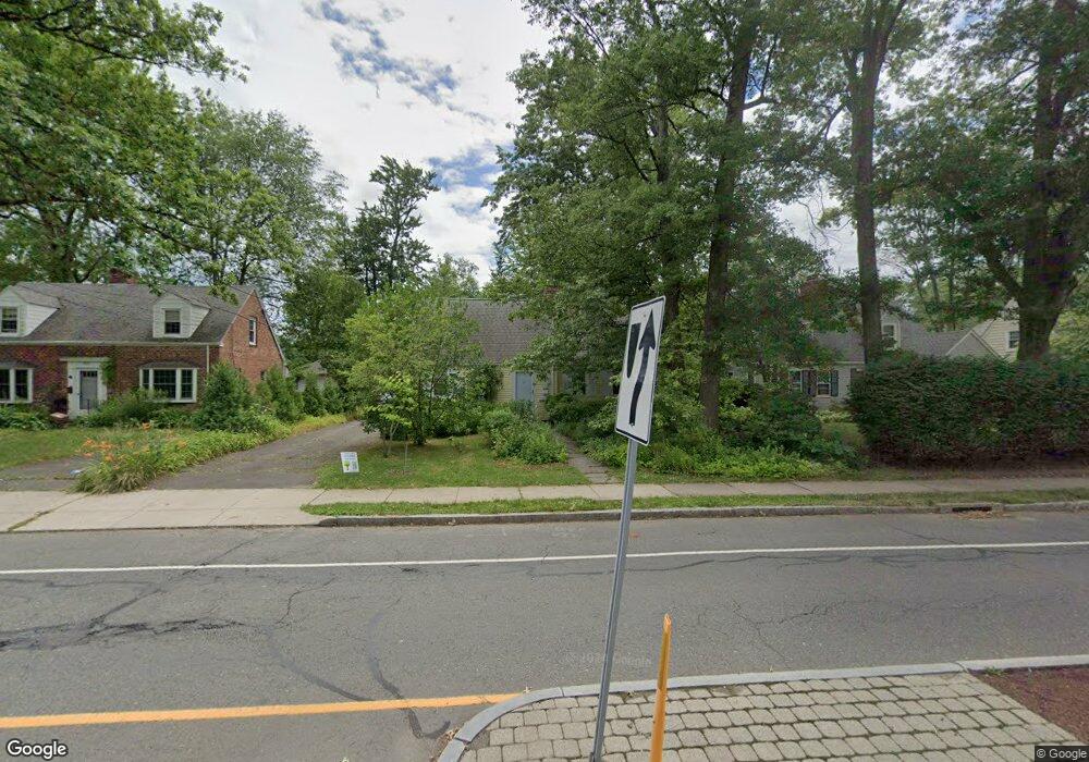 1669 Asylum Ave, West Hartford, CT 06117 - photo 1