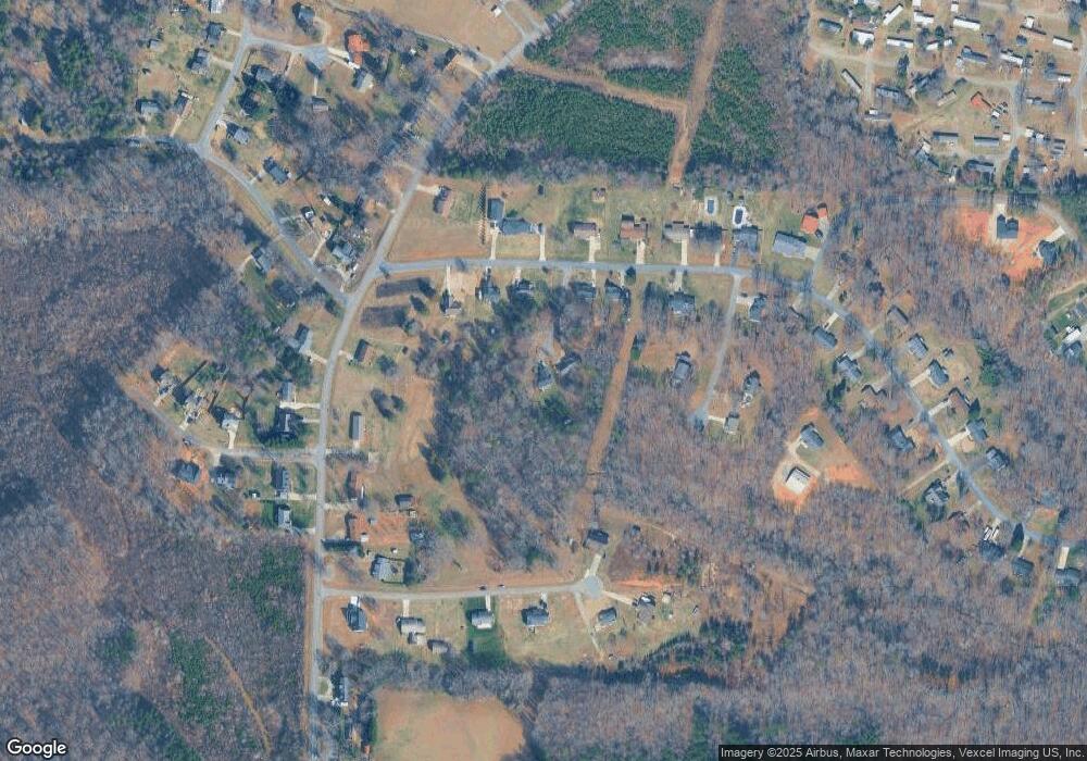 126 Oak Haven Dr, Statesville, NC 28625 - photo 1